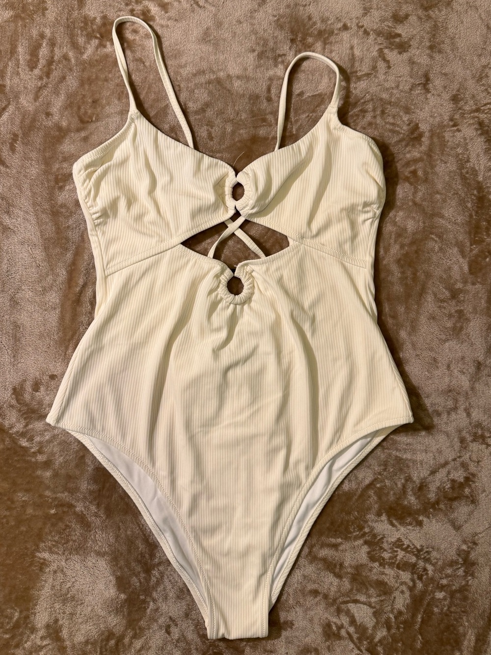 Shade & Shore Cream One-Piece Ribbed Swimsuit with Cutouts